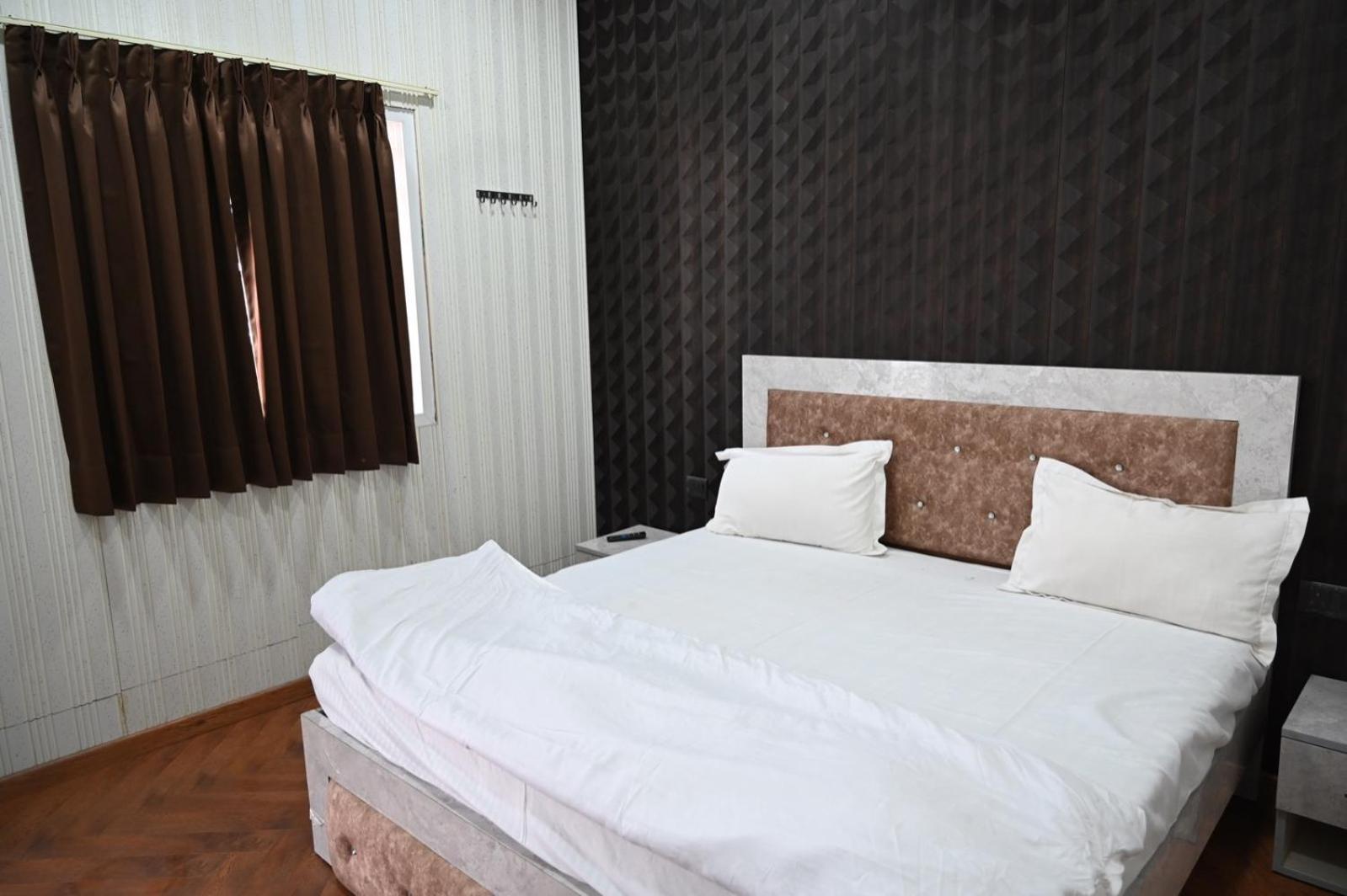 4 Seasons Resort By Jain Residency Sohna Ngoại thất bức ảnh