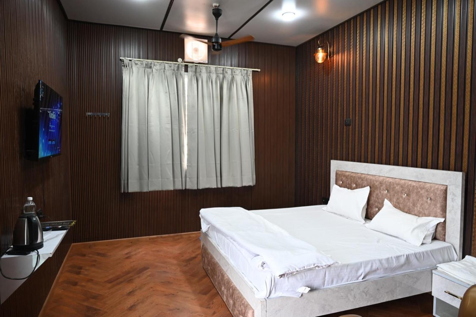 4 Seasons Resort By Jain Residency Sohna Ngoại thất bức ảnh